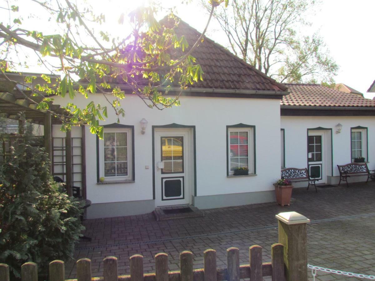 Apartamento Kastanienhof Lübben Exterior foto